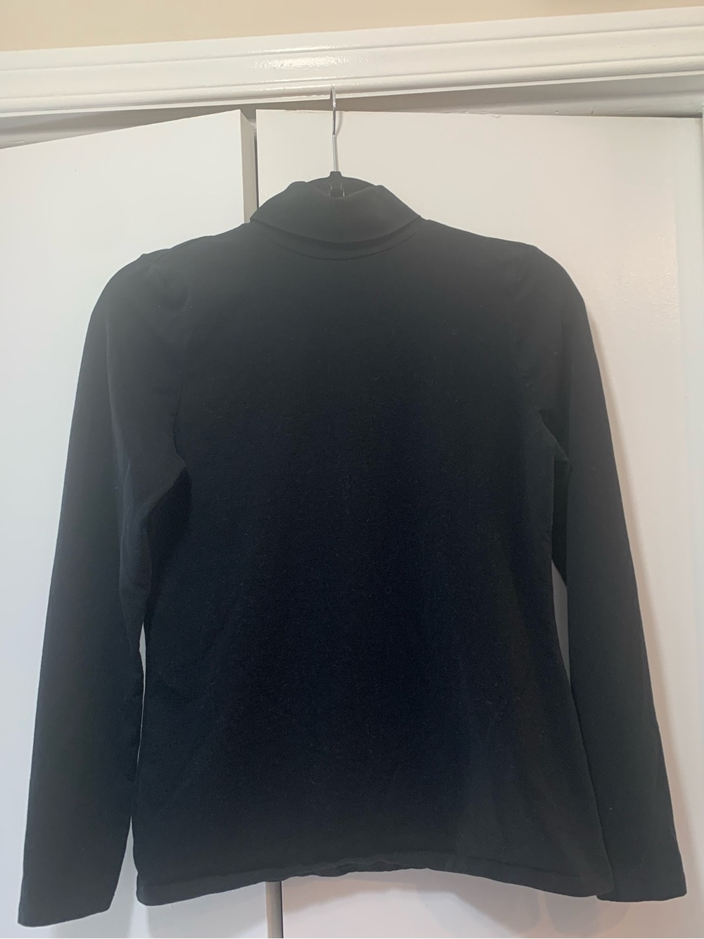Lord & Taylor Medium Black Long Sleeve Turtleneck Tee